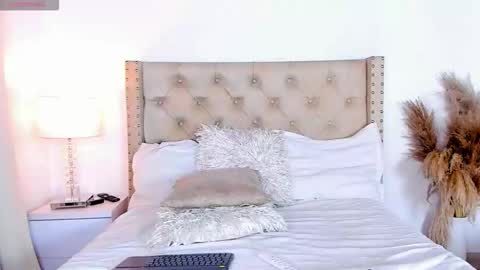 marilynrossy online show from 10/29/25, 03:31