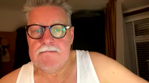 Snapshot of marin50 chatting on 09/30/25, 12:15 marin50 online show from 09/30/25, 12:15