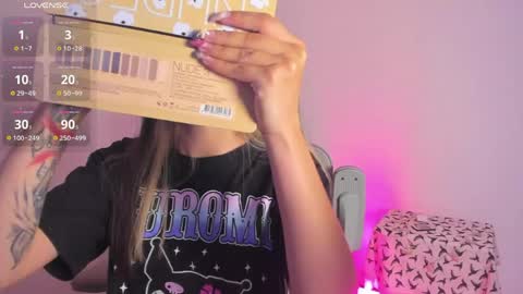 Marin kitoko online show from 04/11/26, 01:15