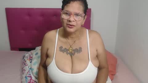 Marina  online show from 11/09/25, 01:20