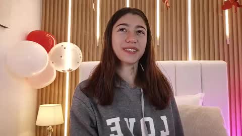 marinette online show from 02/12/26, 01:17