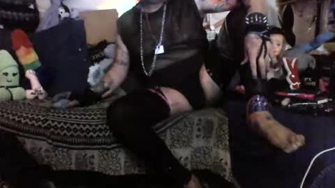 Snapshot of mario_1974 chatting on 03/15/26, 06:41 Ray online show from 03/15/26, 06:41