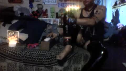 Snapshot of mario_1974 chatting on 03/23/26, 12:03 Ray online show from 03/23/26, 12:03