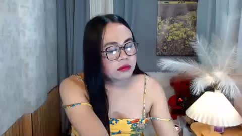 Snapshot of mariposa_911 chatting on 02/07/26, 02:43 LEAH online show from 02/07/26, 02:43