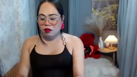 Snapshot of mariposa_911 chatting on 03/02/26, 08:48 LEAH online show from 03/02/26, 08:48