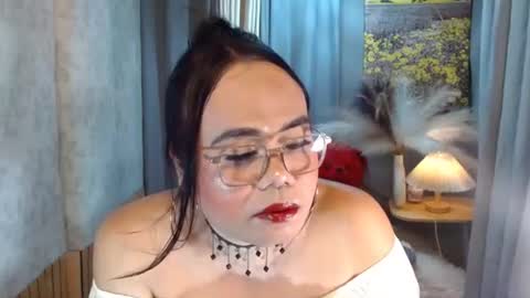 LEAH online show from 06/04/26, 06:03