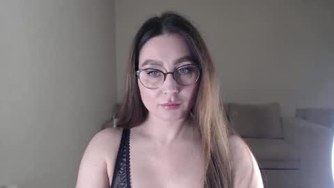 Marisha Arimova online show from 10/17/25, 04:42