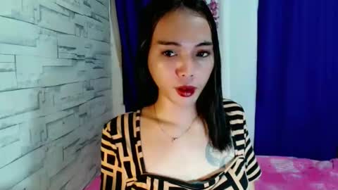 Snapshot of marishkafoxx chatting on 05/15/26, 09:27 marishka online show from 05/15/26, 09:27