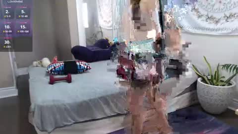 Snapshot of marissapeach chatting on 12/09/24, 11:24 MarissaPeach online show from 12/09/24, 11:24