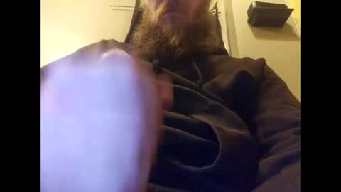 Snapshot of marius02385 chatting on 03/07/25, 02:04 marius02385 online show from 03/07/25, 02:04