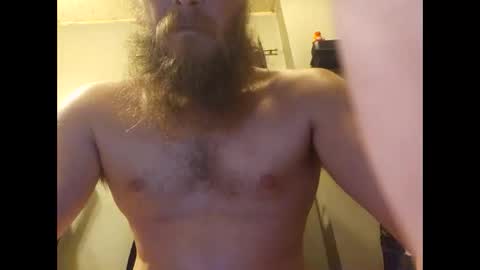 Snapshot of marius02385 chatting on 10/26/25, 11:09 marius02385 online show from 10/26/25, 11:09