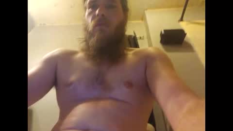 marius02385 online show from 11/18/25, 11:36