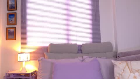    online show from 09/23/25, 07:06