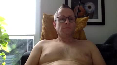 Snapshot of mark32571 chatting on 10/21/25, 09:54 Little Mark online show from 10/21/25, 09:54