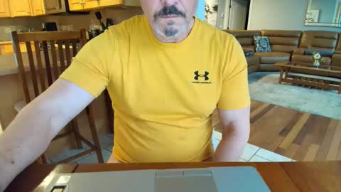 Snapshot of mark48130 chatting on 03/03/25, 10:10 Mark online show from 03/03/25, 10:10