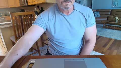 Snapshot of mark48130 chatting on 03/06/25, 09:09 Mark online show from 03/06/25, 09:09