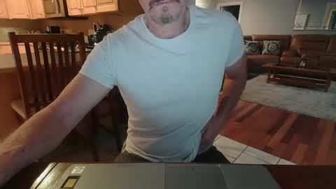 Snapshot of mark48130 chatting on 10/15/25, 12:38 Mark online show from 10/15/25, 12:38