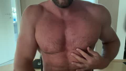 Snapshot of mark9222222 chatting on 09/09/25, 05:01 mark9222222 online show from 09/09/25, 05:01