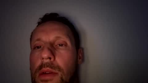 Snapshot of mark__39 chatting on 12/15/25, 09:30 Mark online show from 12/15/25, 09:30