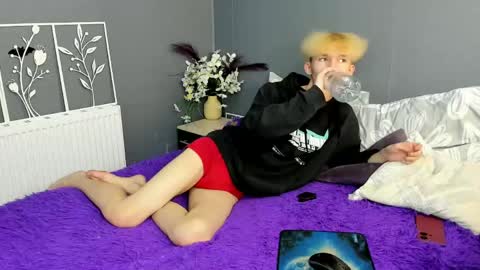 mark_brain online show from 04/23/26, 12:04