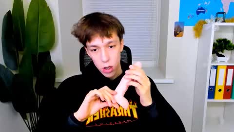 Mark online show from 12/15/25, 10:41