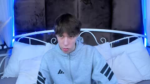 Mark online show from 04/05/26, 09:28