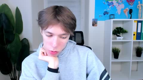 Mark online show from 04/11/26, 02:54