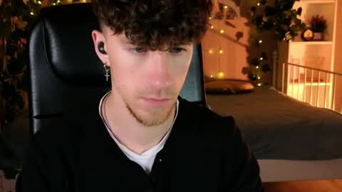 mark_caron online show from 04/06/26, 01:03