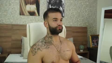 Mark online show from 02/10/25, 09:15