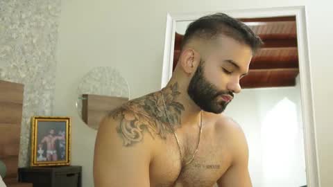 Mark online show from 03/08/25, 12:44