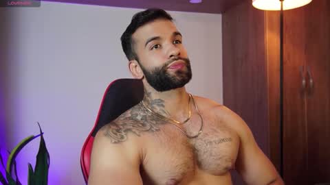 Mark online show from 11/15/25, 09:54