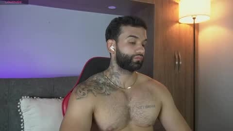 Mark online show from 04/18/26, 12:25