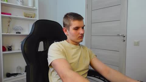 Snapshot of mark_karson chatting on 02/22/26, 09:52 MARK KARSON online show from 02/22/26, 09:52