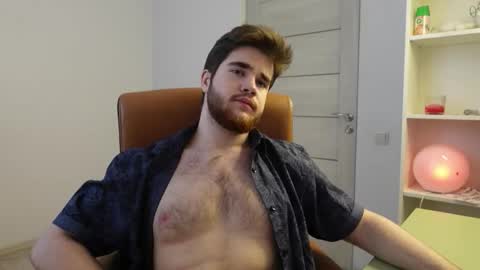 MARK MAXIM online show from 12/02/25, 12:32