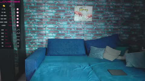 Snapshot of mark_normal chatting on 01/28/25, 06:16 Mark online show from 01/28/25, 06:16