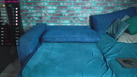 Snapshot of mark_normal chatting on 01/31/25, 05:40 Mark online show from 01/31/25, 05:40