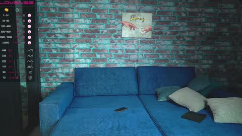 Snapshot of mark_normal chatting on 02/04/25, 04:05 Mark online show from 02/04/25, 04:05