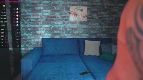 Snapshot of mark_normal chatting on 02/10/25, 07:15 Mark online show from 02/10/25, 07:15