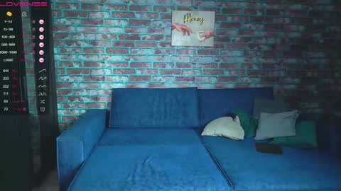 Snapshot of mark_normal chatting on 02/13/25, 02:56 Mark online show from 02/13/25, 02:56