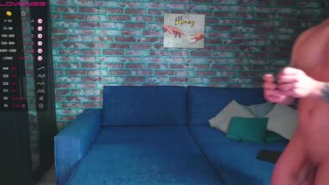 Snapshot of mark_normal chatting on 02/18/25, 12:06 Mark online show from 02/18/25, 12:06