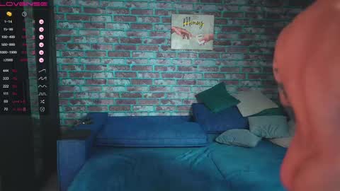 Snapshot of mark_normal chatting on 03/08/25, 06:10 Mark online show from 03/08/25, 06:10