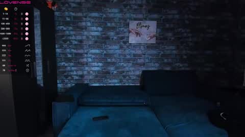 Snapshot of mark_normal chatting on 10/05/25, 02:21 Mark online show from 10/05/25, 02:21