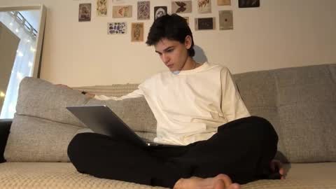 Snapshot of mark_romal chatting on 10/30/25, 12:06 Mark online show from 10/30/25, 12:06