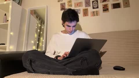 Snapshot of mark_romal chatting on 11/01/25, 02:52 Mark online show from 11/01/25, 02:52