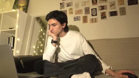 Snapshot of mark_romal chatting on 11/11/25, 03:01 Mark online show from 11/11/25, 03:01