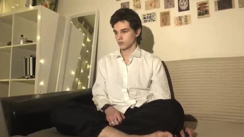 Snapshot of mark_romal chatting on 11/13/25, 03:33 Mark online show from 11/13/25, 03:33