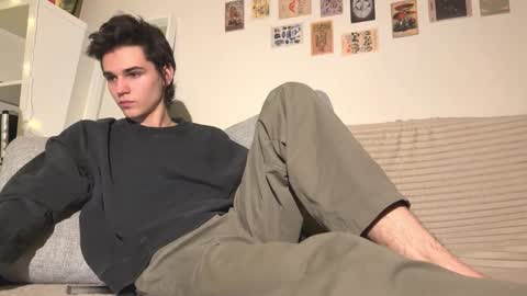 Snapshot of mark_romal chatting on 11/22/25, 02:27 Mark online show from 11/22/25, 02:27