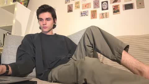 Snapshot of mark_romal chatting on 11/23/25, 01:55 Mark online show from 11/23/25, 01:55