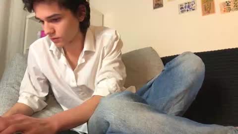 Snapshot of mark_romal chatting on 12/15/25, 01:59 Mark online show from 12/15/25, 01:59