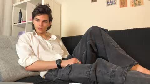 Mark online show from 12/22/25, 02:03